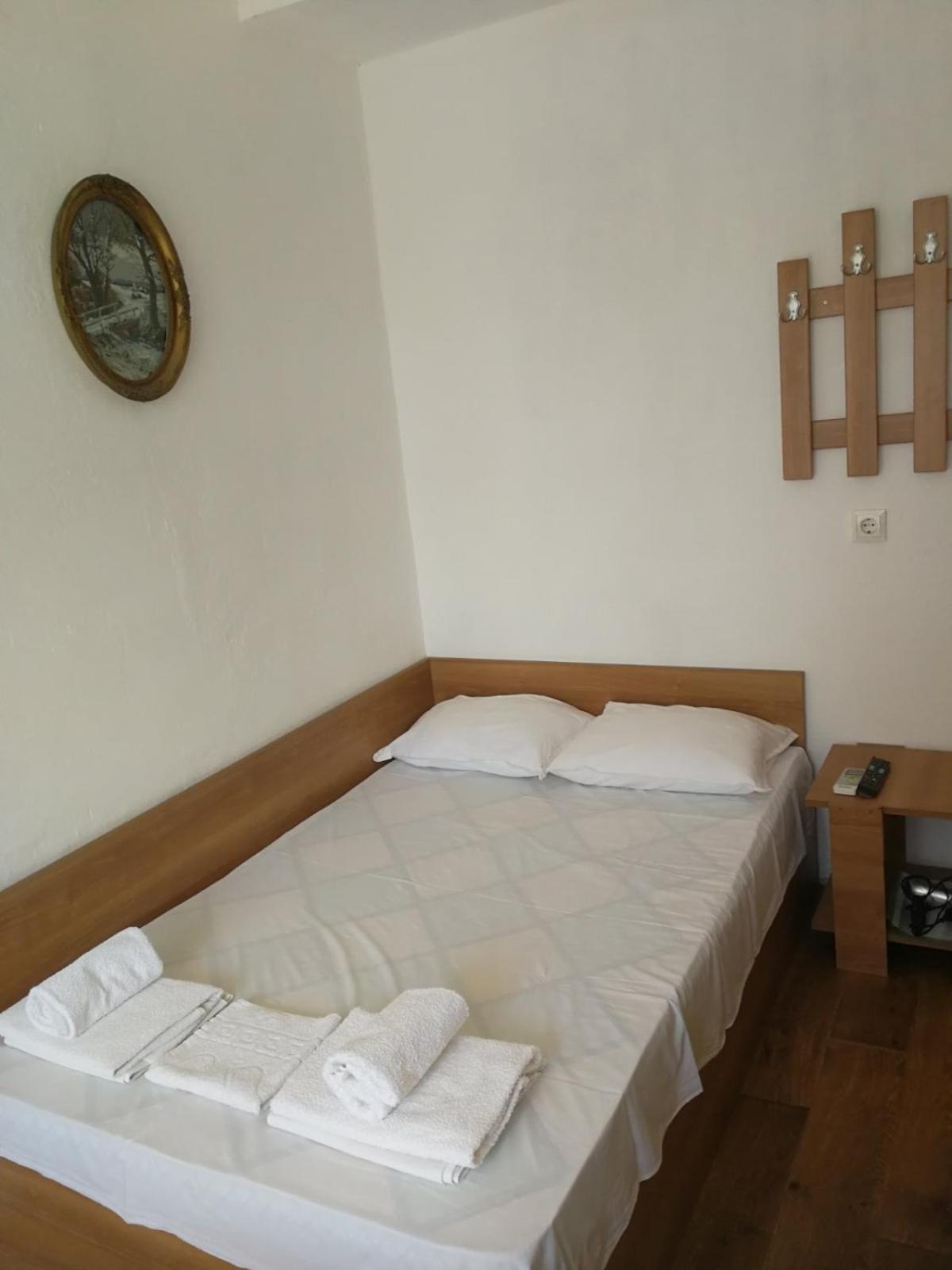 Hris Hotel Cernomoreț Cameră foto