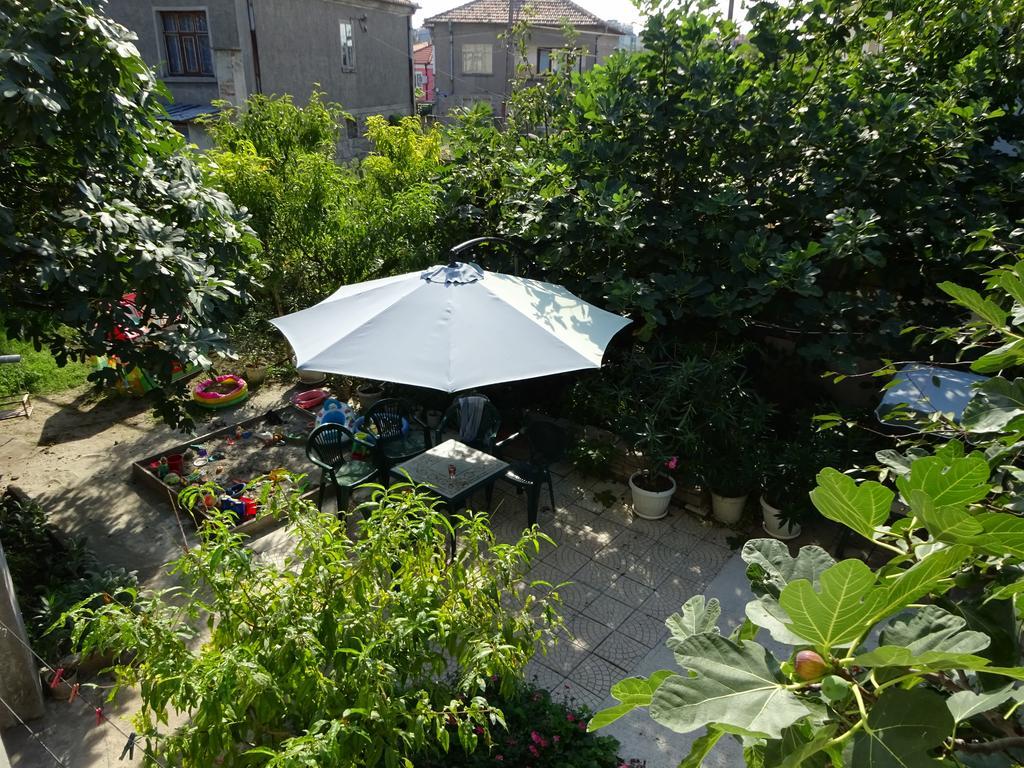 Hris Hotel Cernomoreț Exterior foto